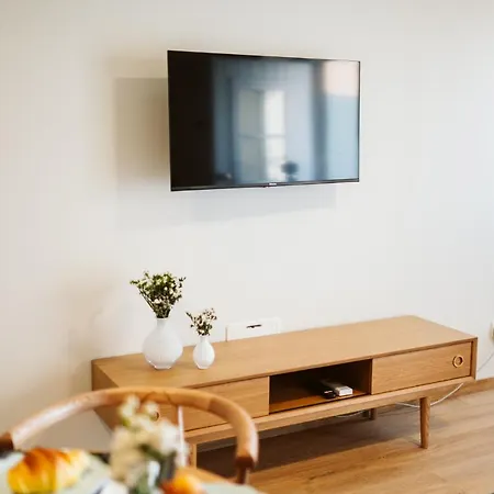 Casa Andorinhas - 1 Bedroom Sleeps 4 * 卡马拉-德洛布什