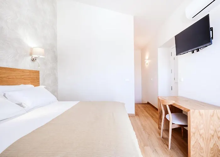 Casa Andorinhas - 1 Bedroom Sleeps 4